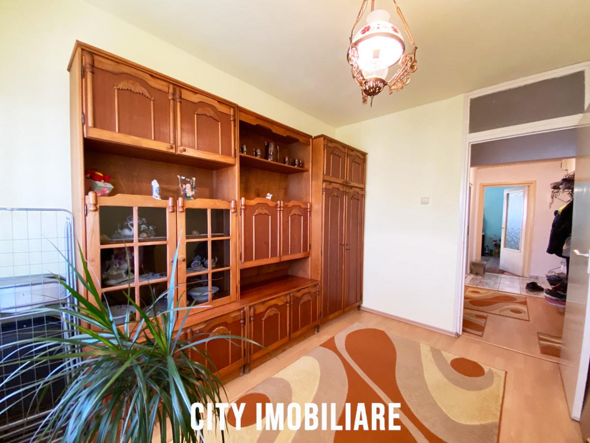 Apartament 4 camere decomandate, S77 mp utili+ 8mp balcoane, Marasti.