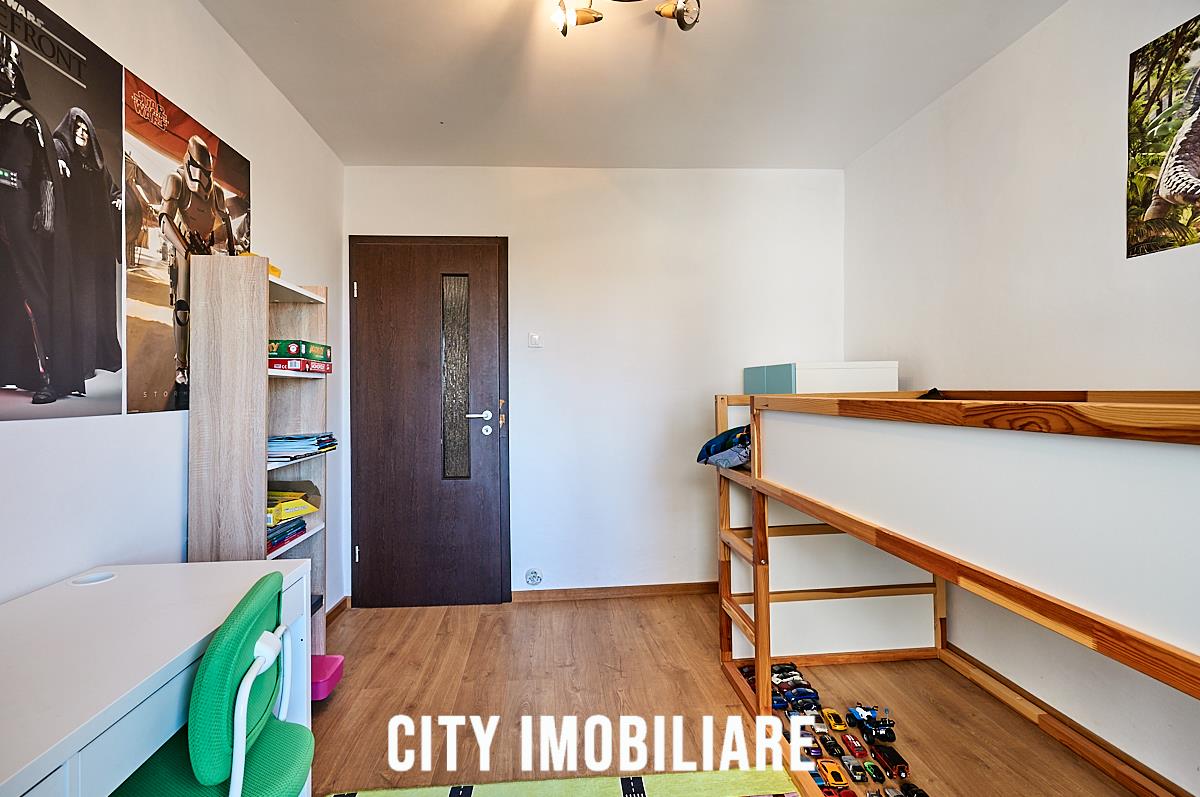Apartament 3 camere, 2 bai, decomandat, bd. N.Titulescu, Gheorgheni