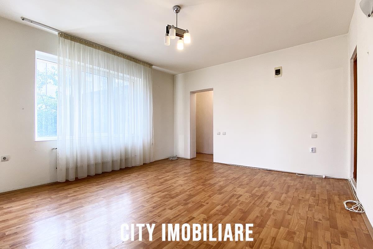 Apartament 1 camera, S 37 mp, decomandat, Andrei Muresanu.