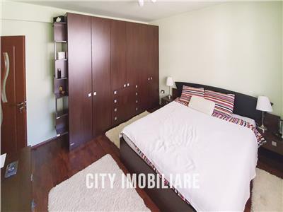 Apartament 3 camere, decomandat, mobilat, utilat, Parc Colina.