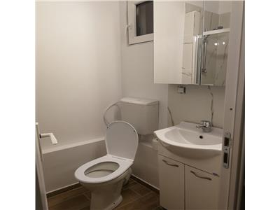 Apartament 1 camera, decomandat, mobilat, utilat, str. Ploiesti.