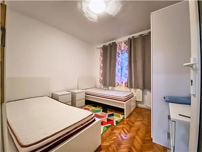 Apartament 3 camere, cu 2 bai, Decomandat, str.Dunarii