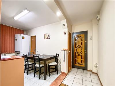 Apartament 3 camere, cu 2 bai, Decomandat, str.Dunarii