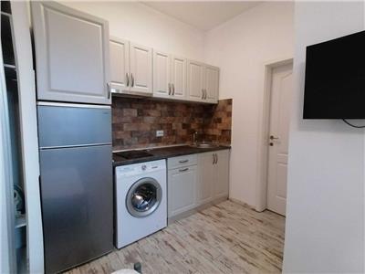 Apartament 1 camera, semidecomandat, mobilat, Centru.