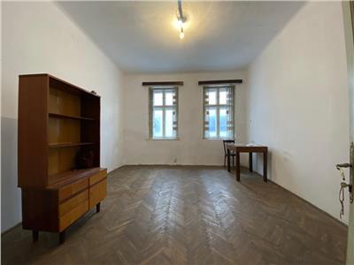 Apartament 3 camere, Ultracentral, Sora Shoping Centrer.