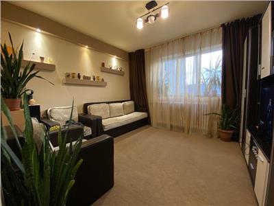 Apartament 2 camere, decomandat, mobilat, zona BIG.