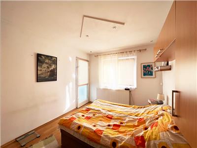 Apartament 3 camere Decomandat, Su66Mp