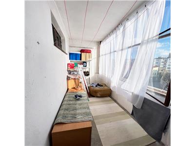 Apartament 3 camere Decomandat, Su66Mp