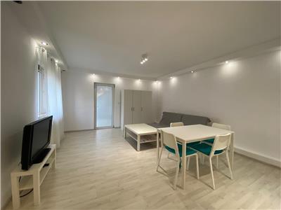 Apartament 3 camere, S 78 mp, semidecomandat, zona Platinia.