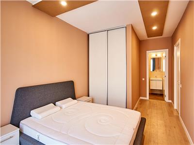 Apartament  cu 3 camere, LUX, Platinia Shopping Center, Semicental