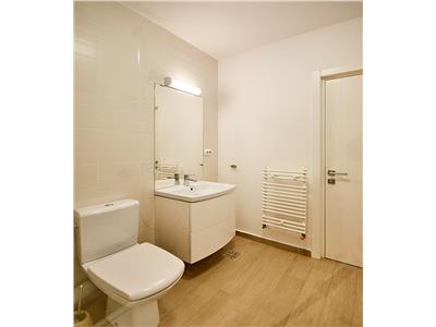 Apartament  cu 3 camere, LUX, Platinia Shopping Center, Semicental