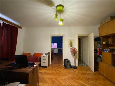 Apartament 2 camere, S 48 mp, semidecomandat, Horea.