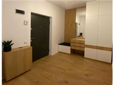 Apartament 2 camere, etaj intermediar, mobilat, Semicentral.