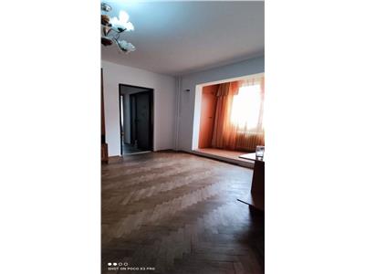 Apartament 4 camere, semidecomandat, S 78 mp, Manastur.