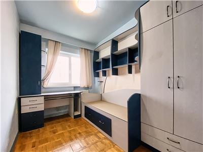 Apartament 4 camere, decomandat, mobilat, utilat, Mărăști.