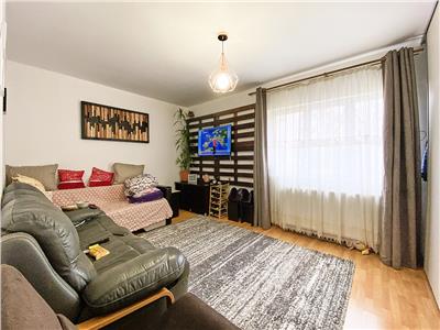 Apartament 2 camere, S-53 mp + balcon. Zorilor, oficiul postal 6