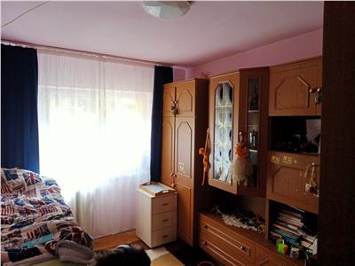 Apartament 3 camere, S 65 mp, decomandat, Louis Pasteur .