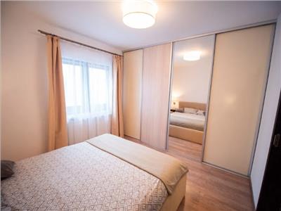 Apartament 3 camere, S 53 mp, mobilat,  zona Aurel Vlaicu.