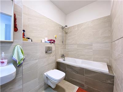 Apartament 2 camere, decomandat, 4 persoane, UNTOLD.