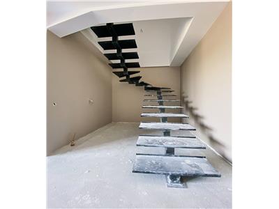 Penthouse 3 camere, S91 mp.+12 mp Terasa, bloc nou, Buna Ziua