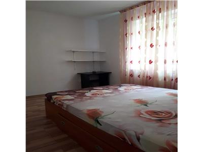 Apartament 2 camere, semidecomandat, mobilat, utilat, Centru.