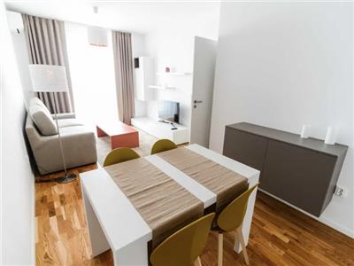 Apartament 2 camere, decomandat, zona Iulius Mall.