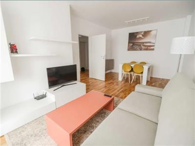 Apartament 2 camere, decomandat, zona Iulius Mall.