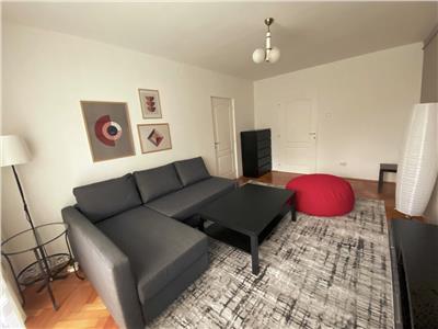 Apartament 2 camere, decomandat, mobilat, zona Iulius.