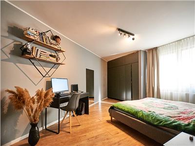 Apartament 3 camere Lux, S81 mp., parcare, str. Borhanciului