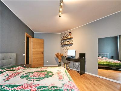 Apartament 3 camere Lux, S81 mp., parcare, str. Borhanciului