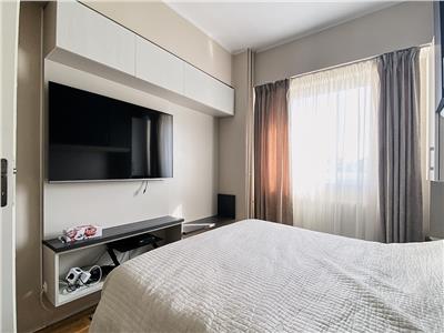 Apartament 3 camere, S74mp + 2 balcoane, decomandat, Piața Mărăști.