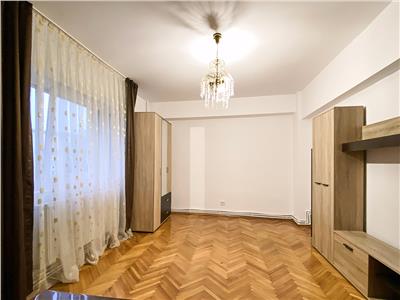 Apartament 3 camere decomandat, S73mp+3 balcoane, str. Dorobantilor