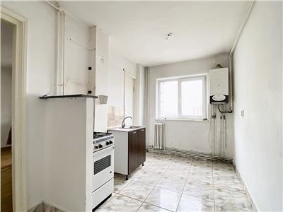 Apartament 3 camere, S57mp., etaj 5/10, str. Primaverii