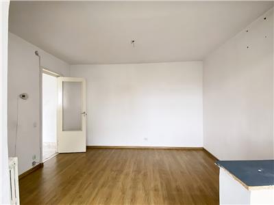 Apartament 3 camere, S57mp., etaj 5/10, str. Primaverii