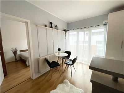 Apartament 2 camere, semidecomandat, mobilat, parcare, Calea Turzii.