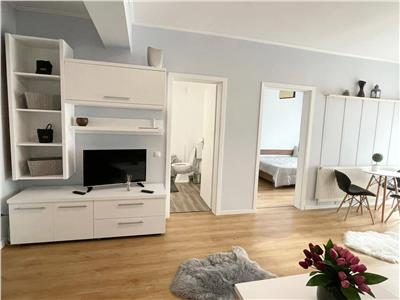 Apartament 2 camere, semidecomandat, mobilat, parcare, Calea Turzii.