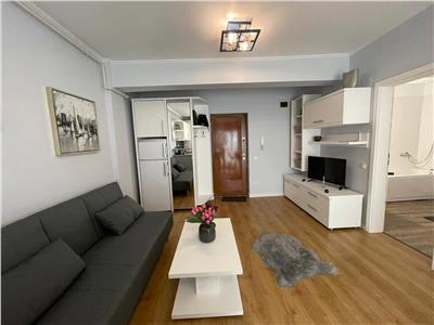 Apartament 2 camere, semidecomandat, mobilat, parcare, Calea Turzii.