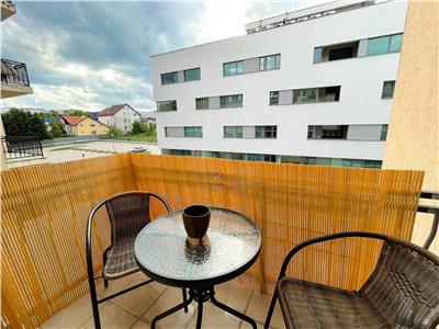 Apartament 2 camere, semidecomandat, mobilat, parcare, Calea Turzii.