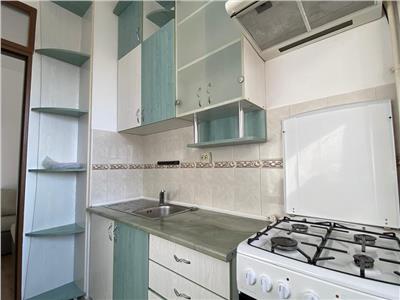 Apartament 2 camere, semidecomandat, mobilat, utilat, Mărăști.