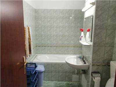 Apartament 1 camera, S 42 mp + balcon, decomandat, Mărăști.