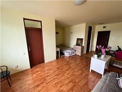 Apartament 1 camera, S 42 mp + balcon, decomandat, Mărăști.