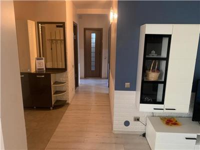 Apartament 4 camere, S84mp+40mp curte, bloc nou, Europa