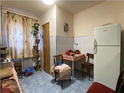 Apartament 3 camere, S 67 mp, decomandat, Grigorescu.