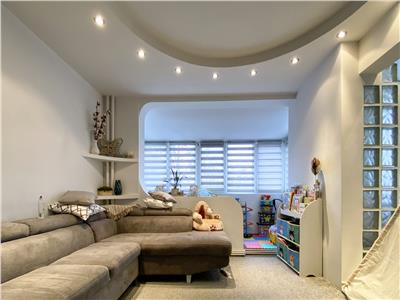 Apartament 3 camere, mobilat, utilat, Grigorescu str. Hateg.