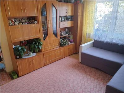 Apartament 3 camere, S 46 mp + 3 mp balcon, mobilat, Manastur.