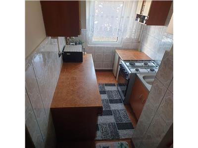 Apartament 3 camere, S 46 mp + 3 mp balcon, mobilat, Manastur.