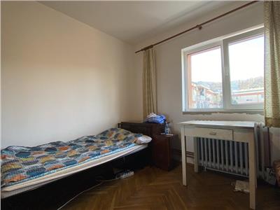 Apartament 3 camere, S 69 mp + balcon, decomandat, Grigorescu.