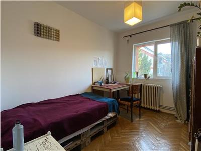 Apartament 3 camere, S 69 mp + balcon, decomandat, Grigorescu.
