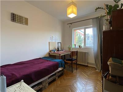 Apartament 3 camere, S 69 mp + balcon, decomandat, Grigorescu.