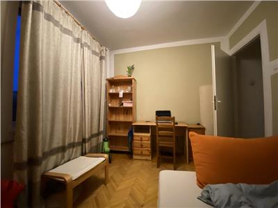 Apartament 2 camere, 2 balcoane, decomandat, mobilat, Gheorghieni.